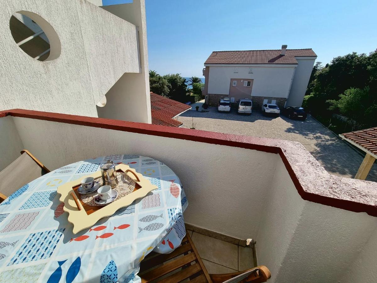 Apartments Ostrea - Mimoza Novalja Bagian luar foto