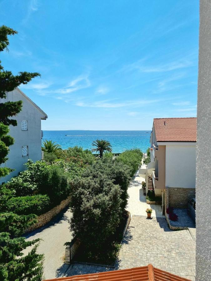 Apartments Ostrea - Mimoza Novalja Bagian luar foto