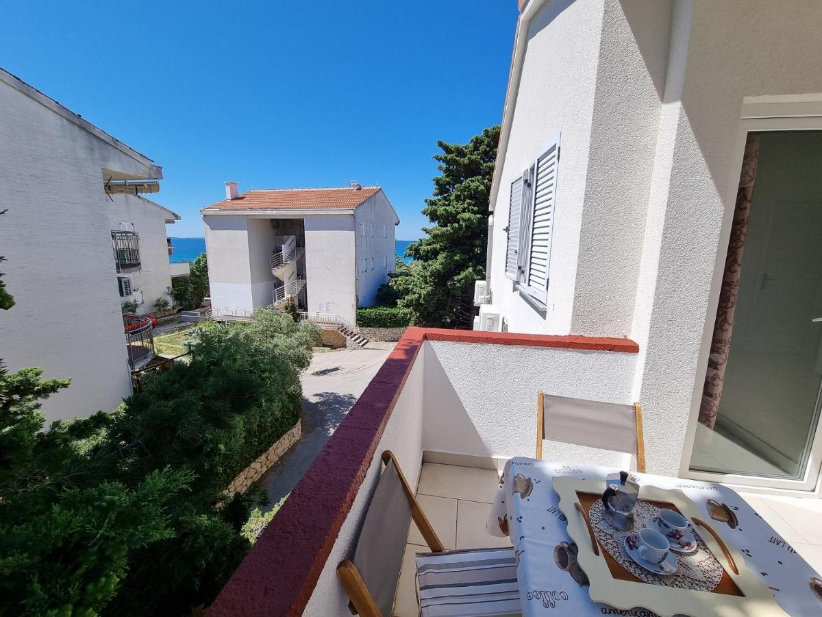 Apartments Ostrea - Mimoza Novalja Bagian luar foto